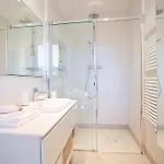 Apartment Executive Penthouse Sleeps 5 By Italian