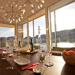 Apartment Executive Penthouse Sleeps 5 By Italian *
