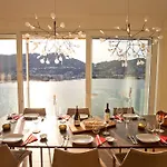 Apartment Executive Penthouse Sleeps 5 By Italian *