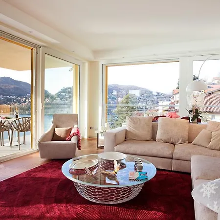 Executive Penthouse Sleeps 5 By Italian Διαμέρισμα