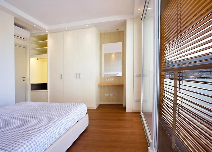Executive Penthouse Sleeps 5 By Italian Διαμέρισμα