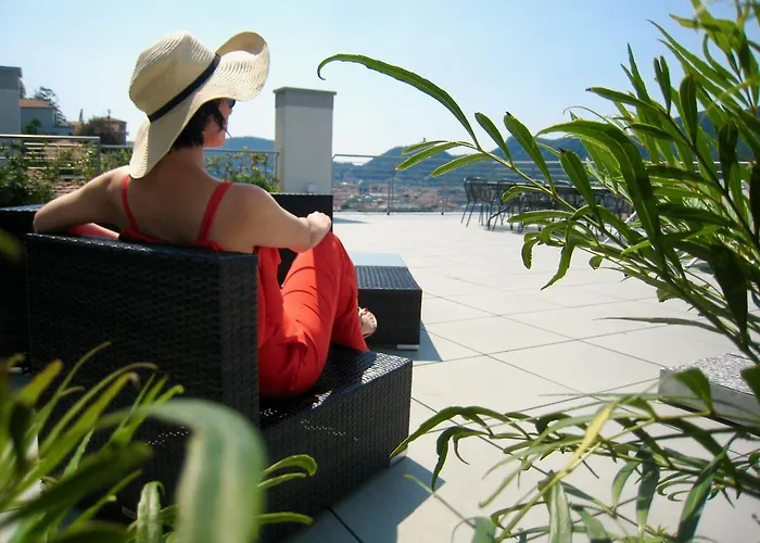 Executive Penthouse Sleeps 5 By Italian Όπως