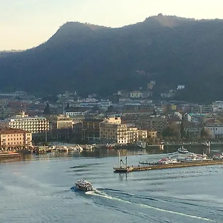 Executive Penthouse Sleeps 5 By Italian * Côme