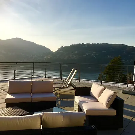 Executive Penthouse Sleeps 5 By Italian Daire *